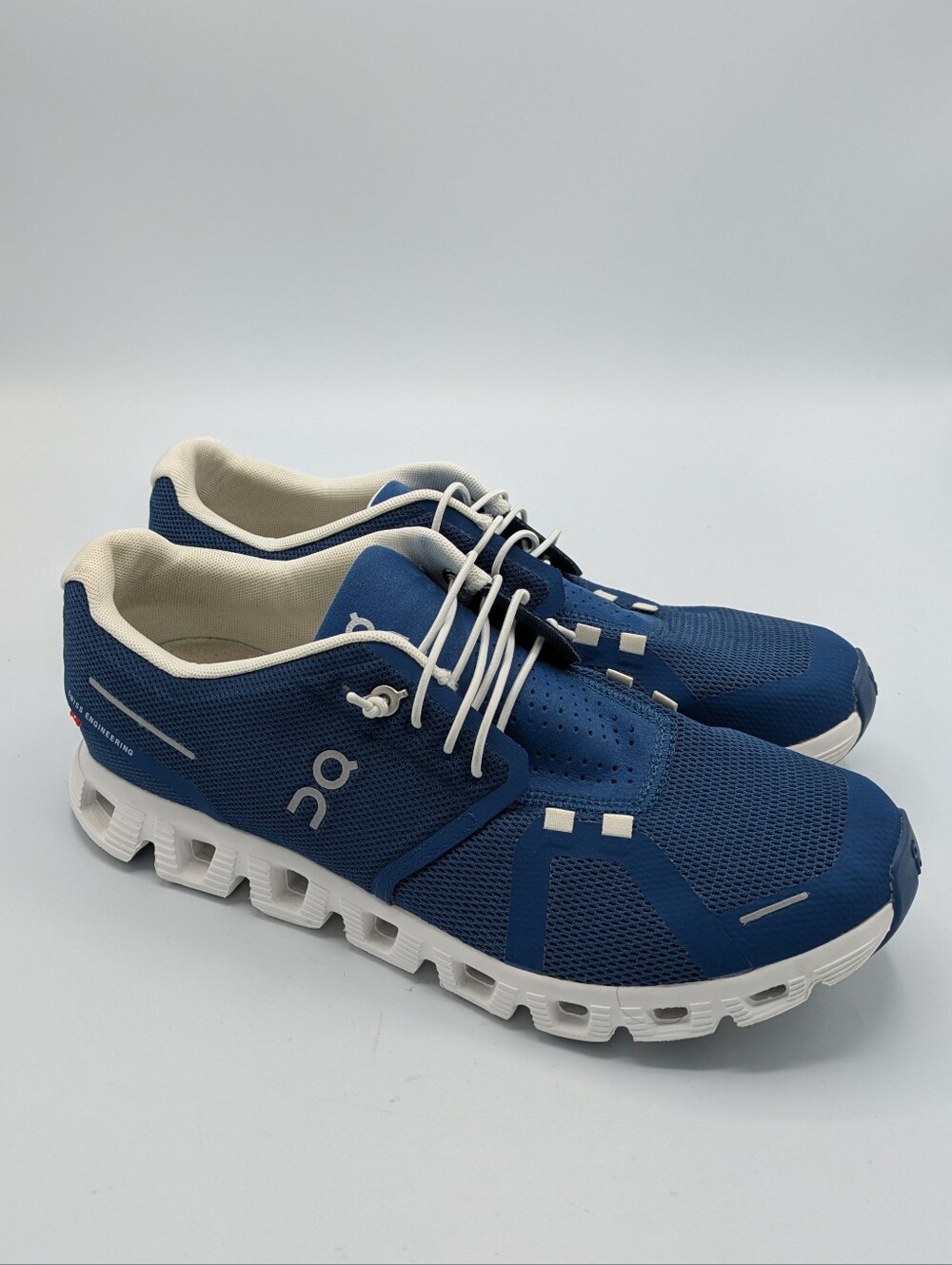 On Running Cloud 5 Blue White Women's 10 Running Shoes